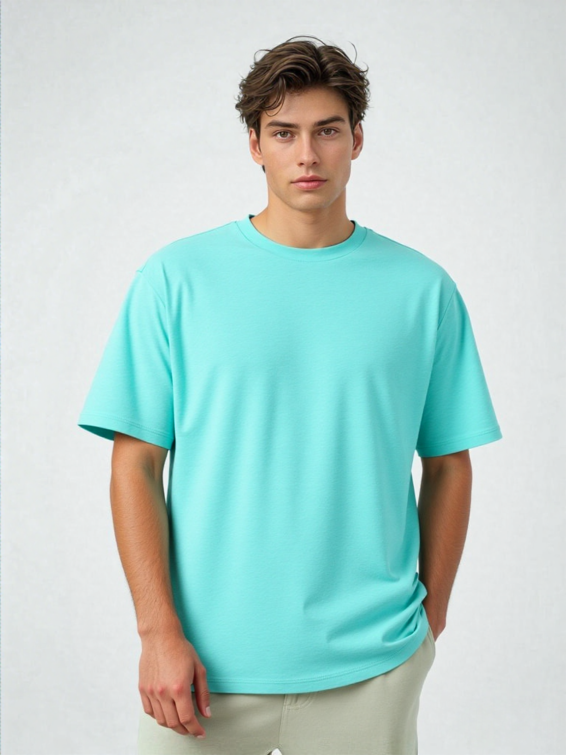 T-shirt mint green