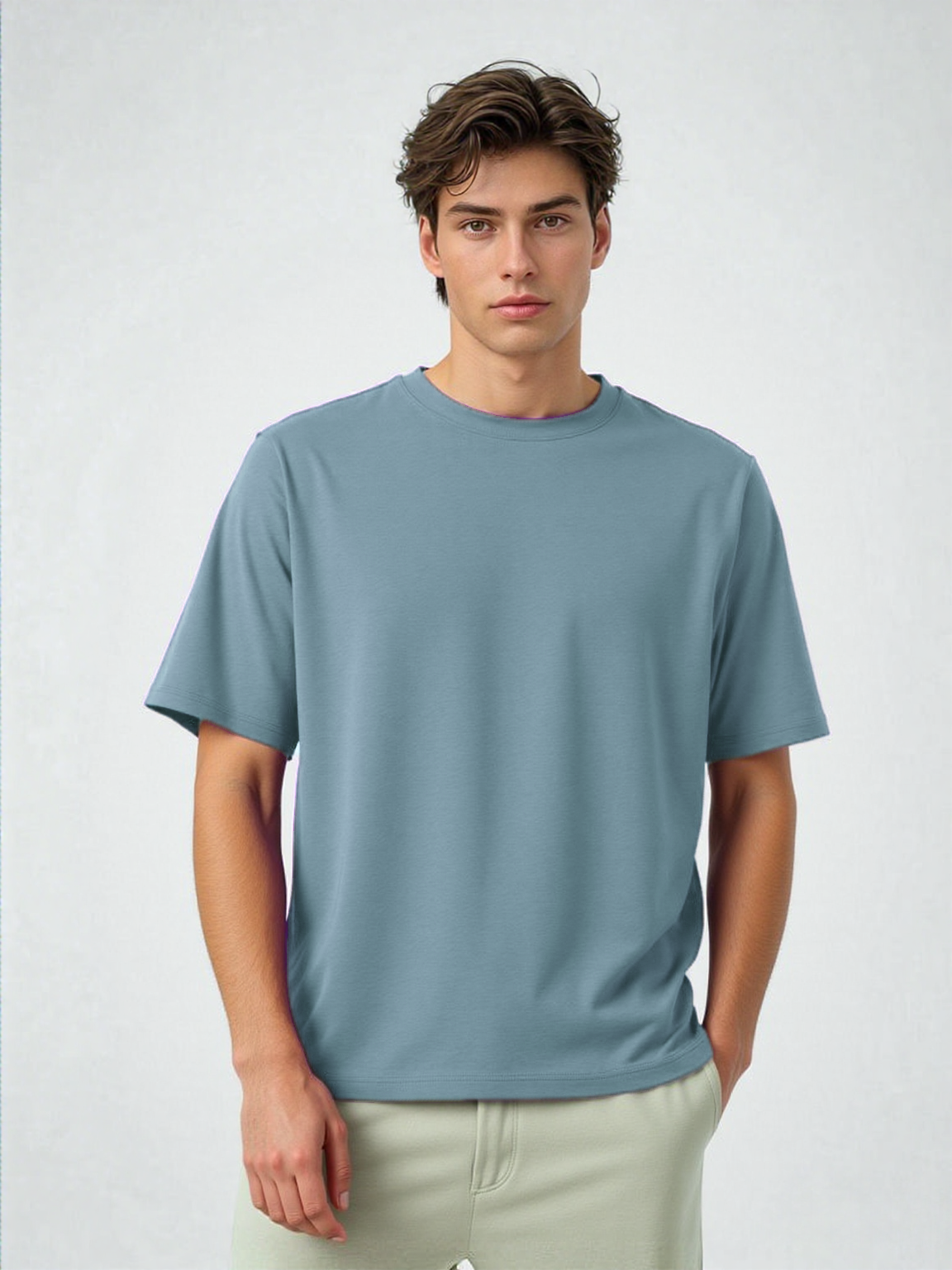 T-shirt pea green